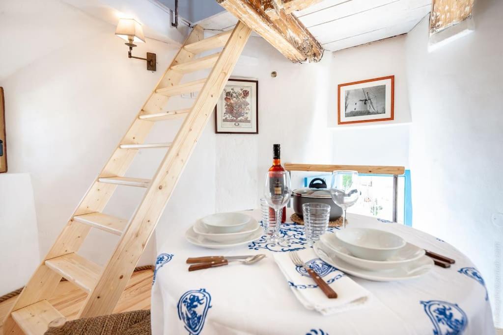 Cozy Windmill Close To The Beach Lourinhã Exteriör bild